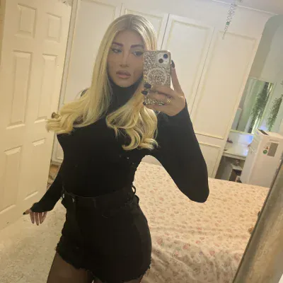 Feed Photo