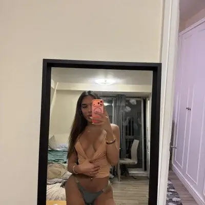 Feed Photo