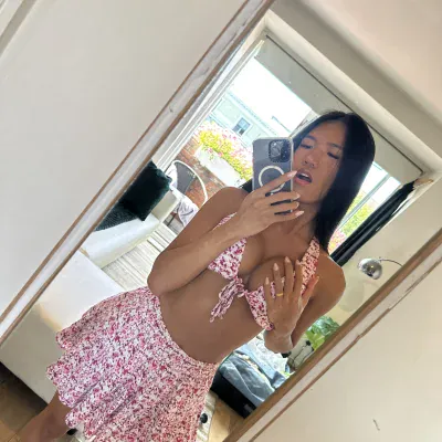 Feed Photo