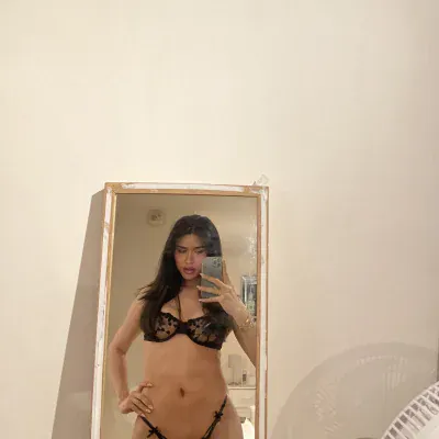 Feed Photo