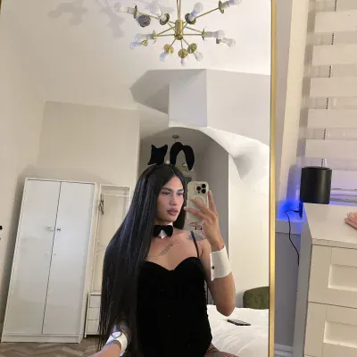 Feed Photo