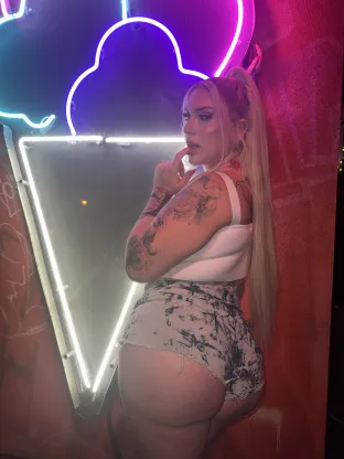 EROTICADIVINE