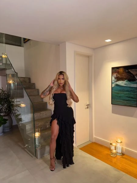 8543
