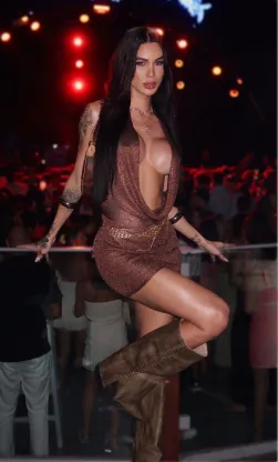 LarissaLima