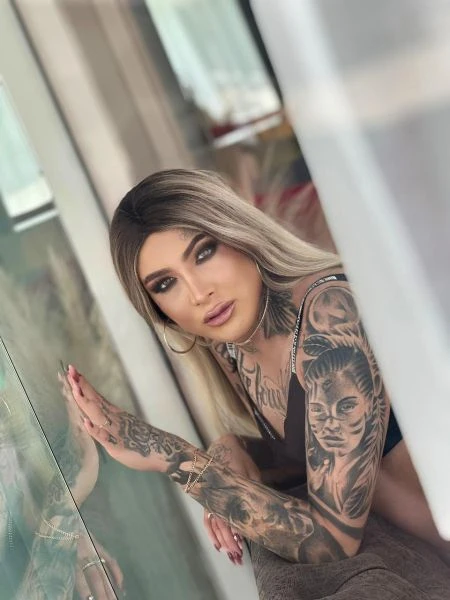 Isabella_Ts