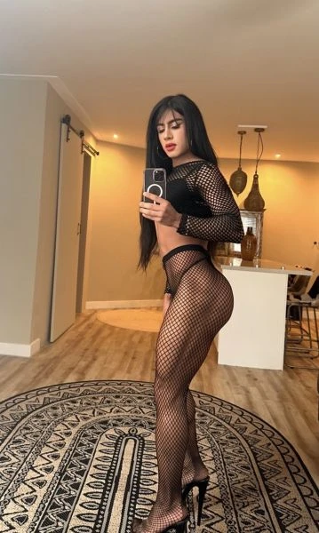 Laurabigcock
